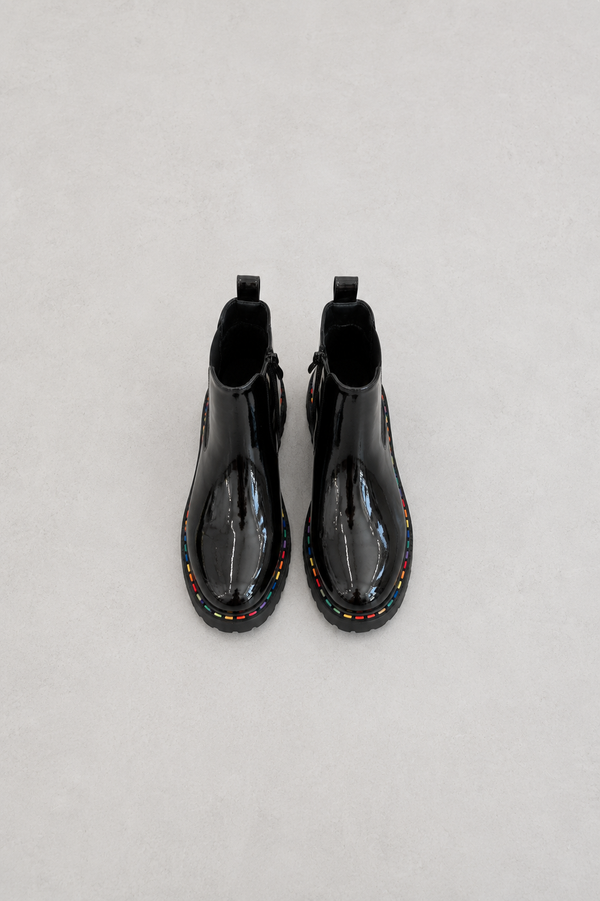 Iris — Botki Damskie Lakierowane, Sztyblety z Zamkiem